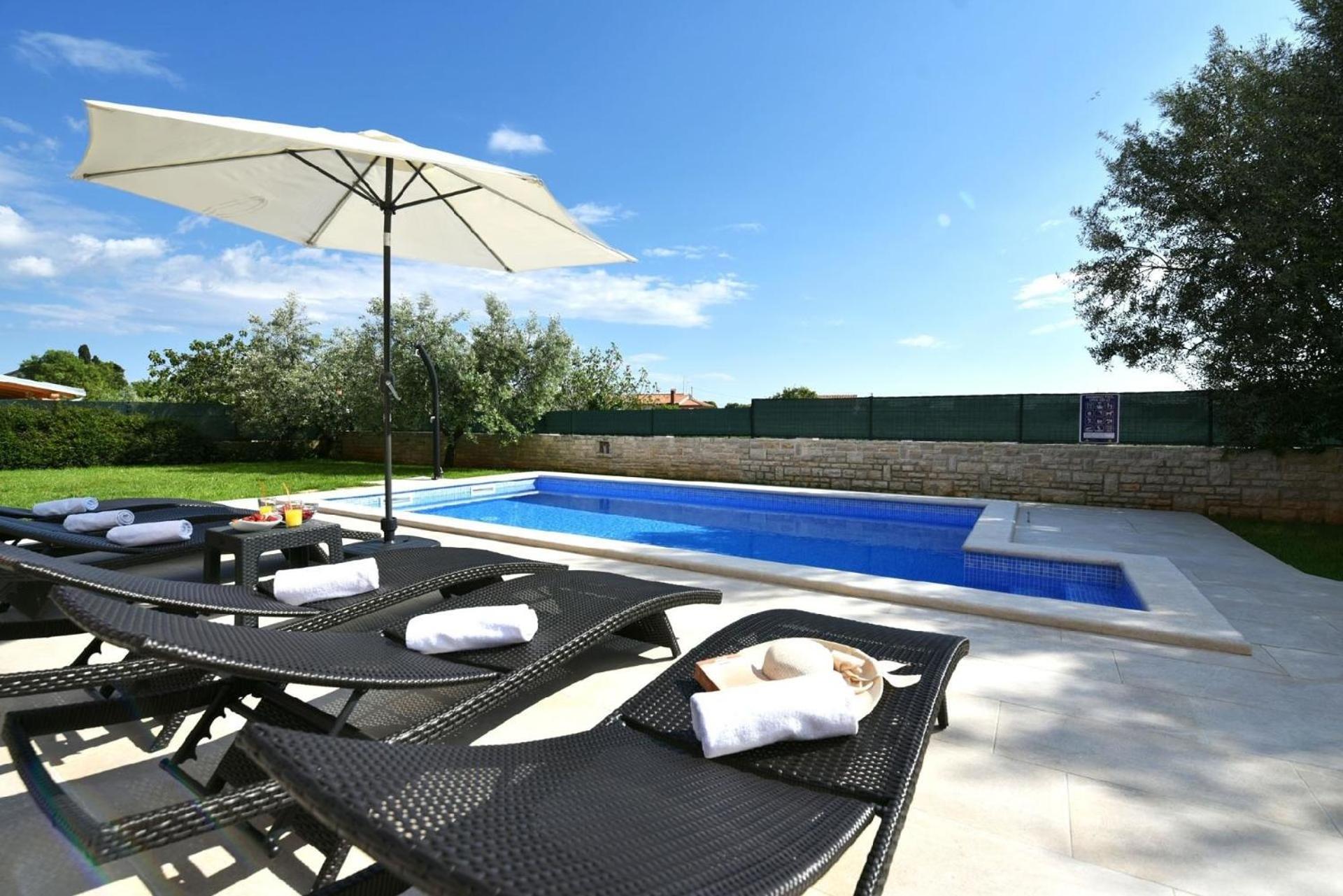 Ferienhaus Mit Privatpool Fuer 6 Personen Ca 100 Qm In Galizana, Istrien Istrische Riviera Экстерьер фото